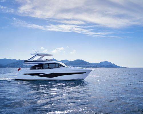 Le dernier modèle de la gamme Flybridge, le tout nouveau Princess F58 !